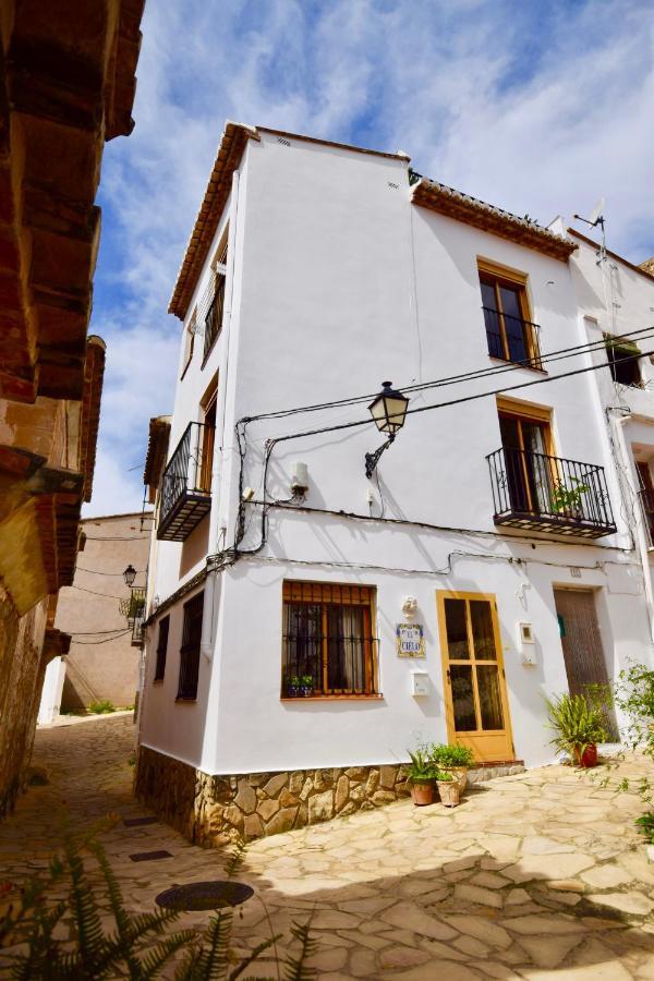 Casa El Cielo, In The Heart Of Old Town Villa Chulilla Exterior foto